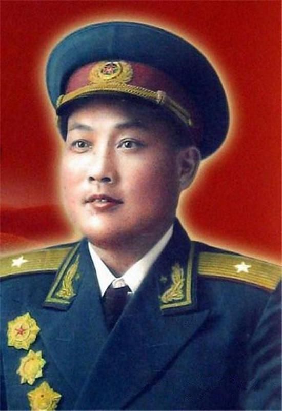 他曾两救徐海东大将,是至今健在的唯一金寨籍开国将军
