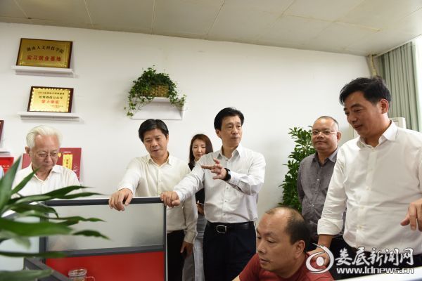 娄底新闻网能在市委市政府的领导下做大做强 娄底新闻网讯(记者 吴亮