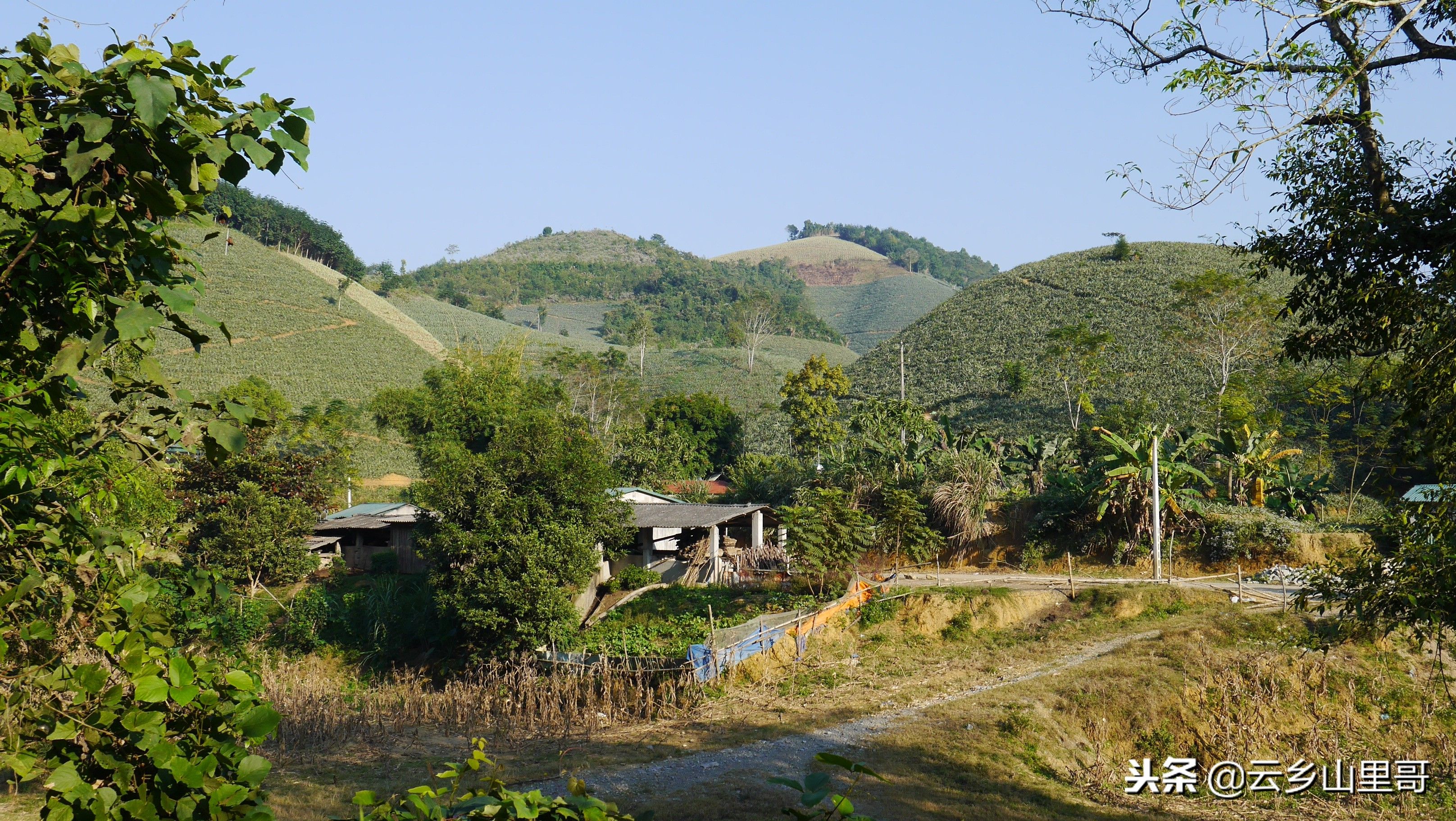 中越边境:一河之隔的越南农村风景