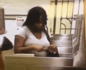 让男人更聪明 1,临近年底,公司需要搞文娱晚会,七个90后的女同事穿起