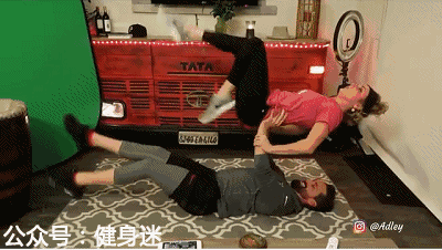 理想中的情侣健身vs现实中的情侣健身,笑死了哈哈哈哈