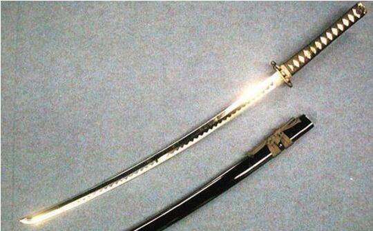 日本7大国宝级名刀,有一把曾斩断雷电,使用者被誉为"雷神"
