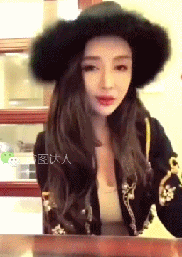 搞笑gif图:妹子擦上口红怎么喝水?这操作我是真的服了