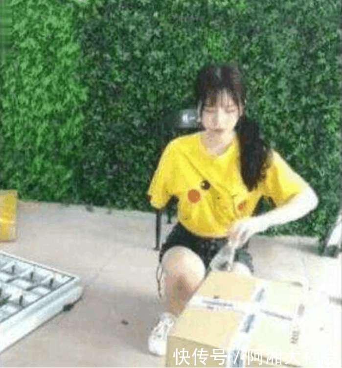 广东90后独臂女孩月入万元打包快递, 美丽可人却无人愿娶