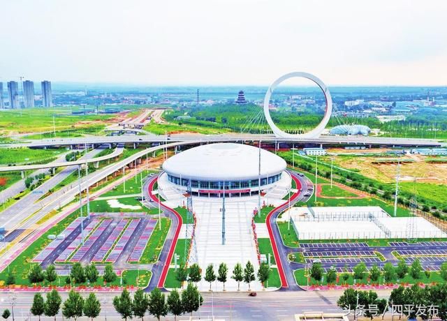 新建成的四平市体育馆.李刚 航拍