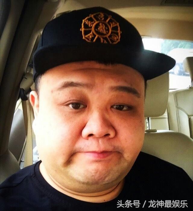 岳云鹏眼睛小,这一刀也跑不了.