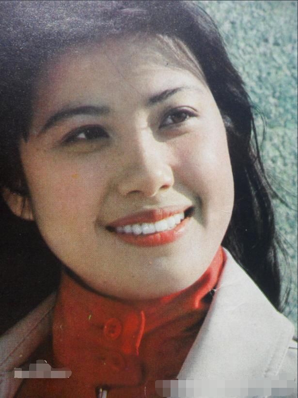坚持丁克,吴玉华与其离婚后再度嫁人生子,54岁的他仍单身