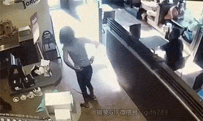 搞笑gif被公司安装监控摄像头监控的解决方法