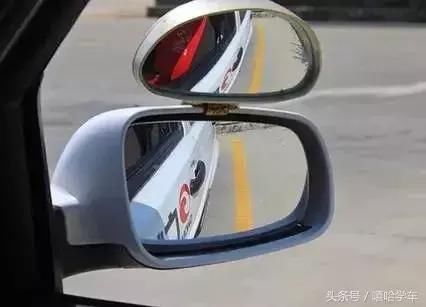 倒车入库之前,如何把握修正方向的黄金时机?