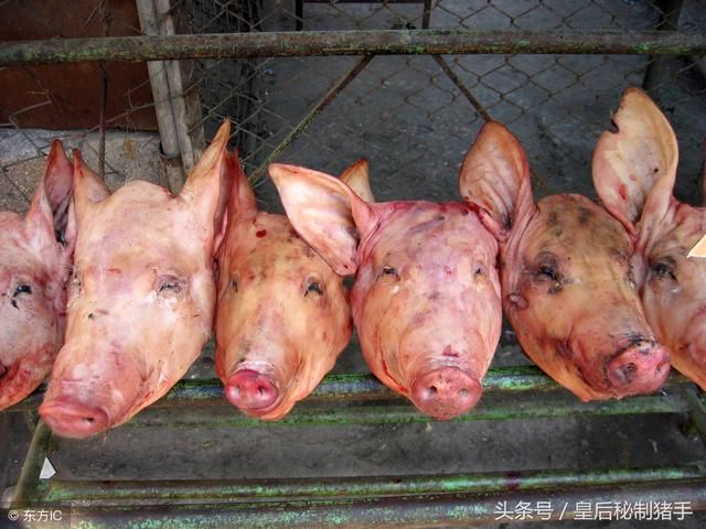 关键:猪头肉淋巴结要处理干净,卤制时间要长,软烂一些为佳,猪头肉要