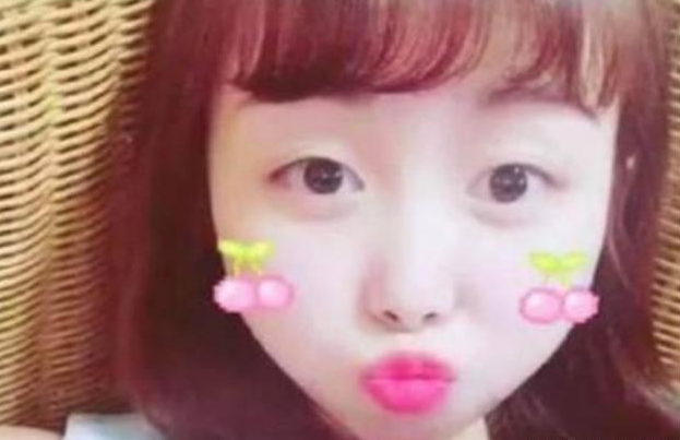 抖音上被封的嘟嘟姐曝真实容貌,故意装丑,网友:我们被骗了