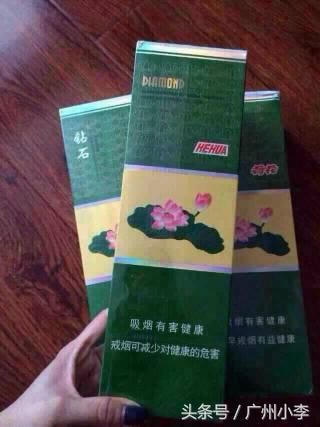 荷花香烟产自河北,现在是河北钻石旗下的香烟产品,但是要追其历史又