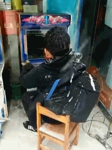 长的奶油就行不一样,随便一跳都有人拍手叫好