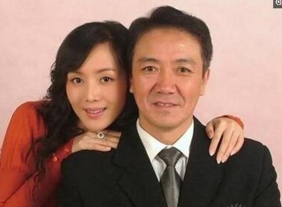 《亮剑》李云龙有两个老婆,现实中李幼斌也有两个老婆