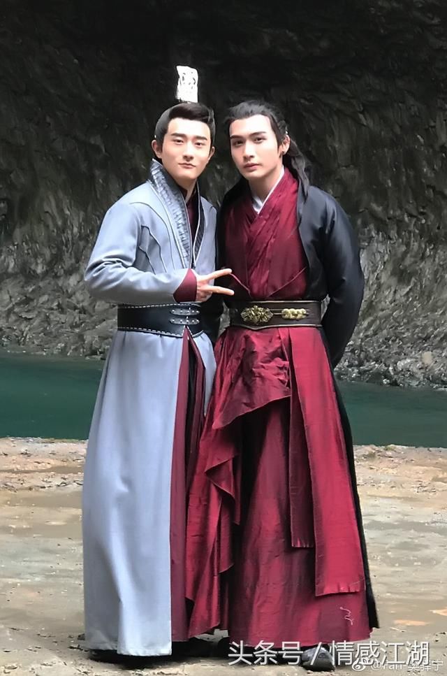 烈火如歌终迎大结局,演员频晒幕后照作别!