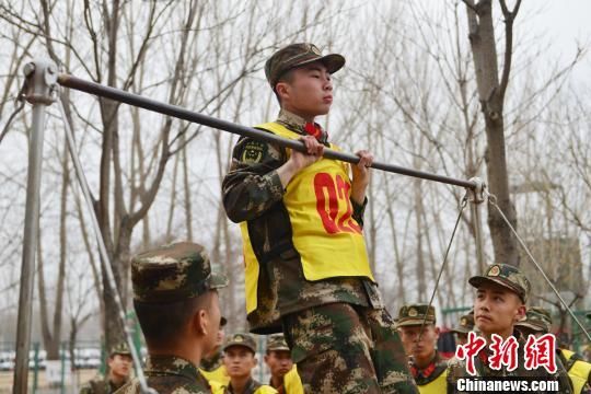 武警忻州支队举行军事训练比武检验战斗力