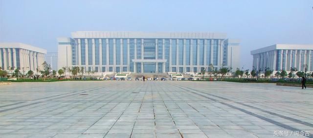 河南省各大地级市政府办公大楼,你觉得哪里最霸气?