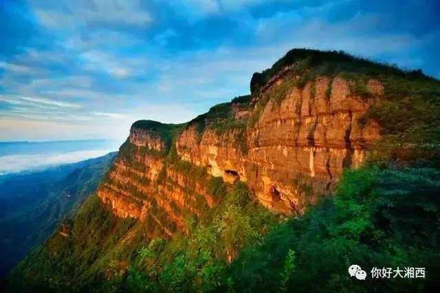 里耶-乌龙山风景名胜区位于龙山县境内,始建于20世纪80年代,原名为皮