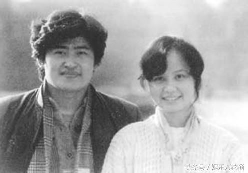 那时,一家子在休息放假能去游乐场,公园等场所游玩,成了女儿的一个