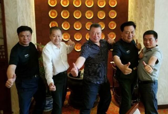 他就是江湖人称"洪门老大"——林绅.