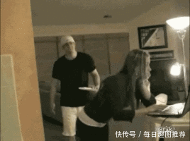 6.和女友庆祝完生日就分手了.
