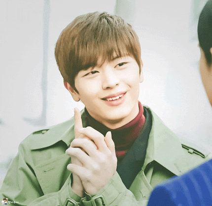 明明可以靠脸吃饭,他却偏要靠幺蛾子?