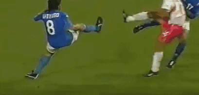 韩国犯规23次,北欧大汉在他们的脚下人仰马翻,第二场对阵墨西哥,他们