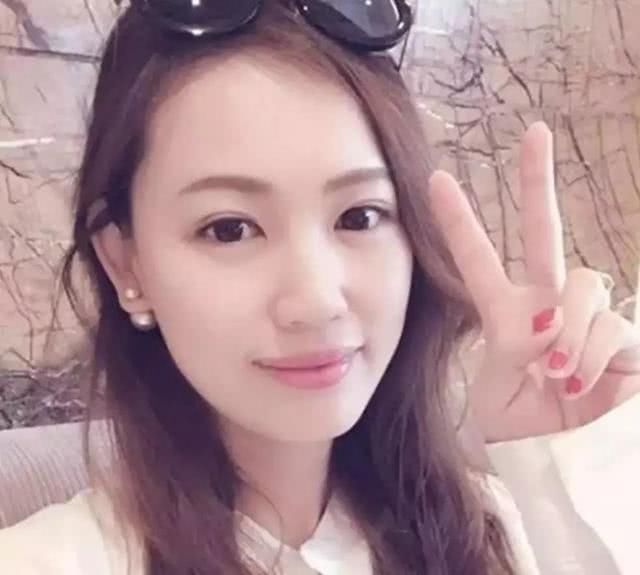 马蓉拿到女儿王子珊的抚养权,儿子王子豪则归王宝强所有.