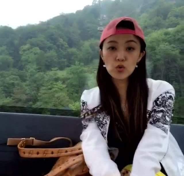 镜头下的玖月奇迹王小玮素颜近照,王小海上辈子可能拯救了银河系
