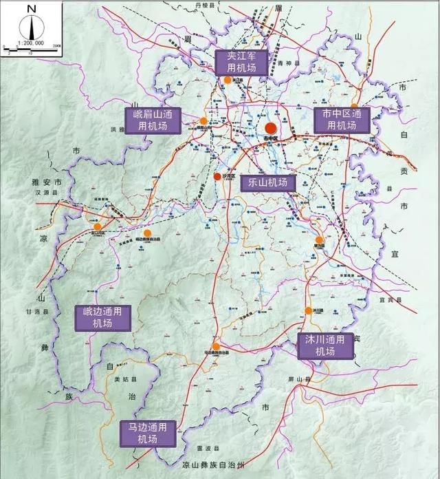 乐山机场位于乐山市五通桥区冠英镇,为4c级军民共用,旅游干线机场