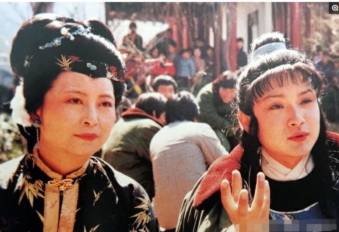 87版《红楼梦》贾宝玉和王夫人戏里戏外都是母子,感觉
