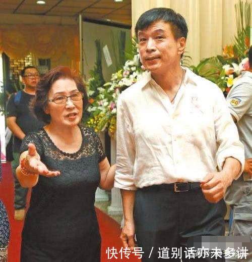 她当小三45年,终身不生育令原配感动让位,网友真爱啊