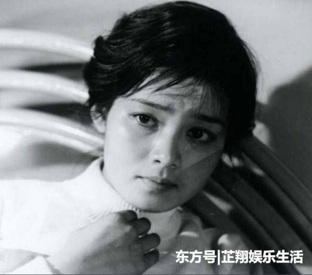 出道41年的潘虹令人敬畏,年轻时候的她美貌如花,也是一代佳人