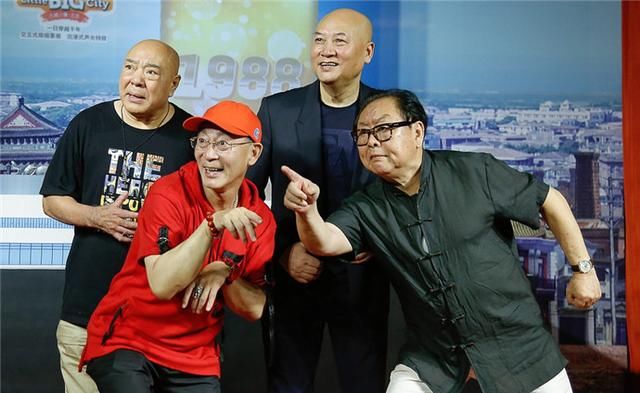 《西游记》唐僧师徒再聚首 六小龄童等四人摆经典pose