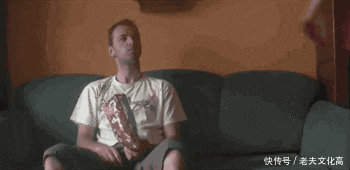 搞笑gif: 土豪的世界, 我们确实不懂啊!