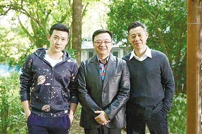 陆毅(左),导演李路(中),张丰毅(右)
