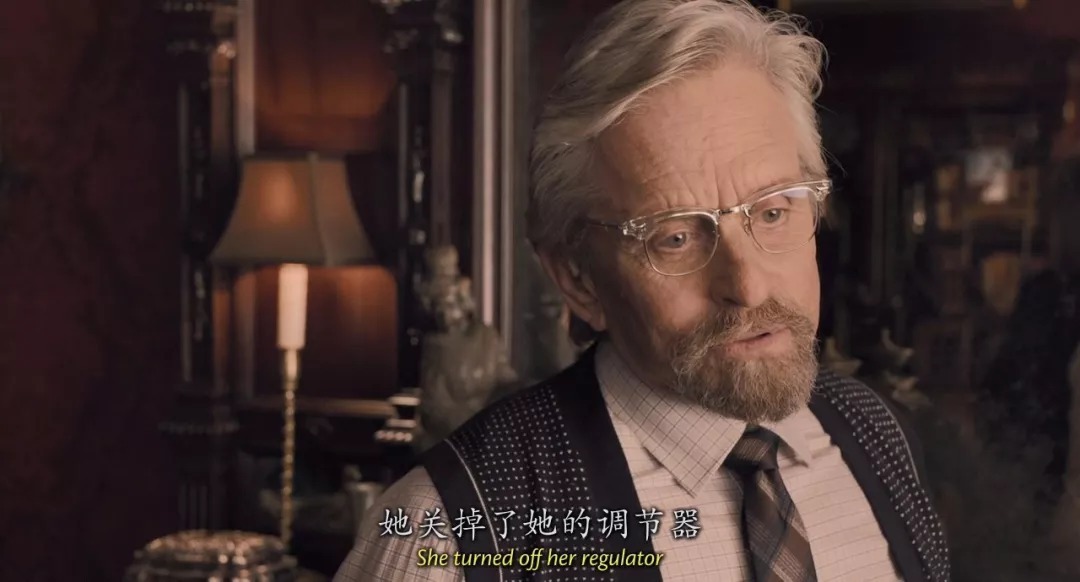 [蚁人2]预告 第一代蚁人是 汉克·皮姆博士,他和钢铁侠的老爸霍华德