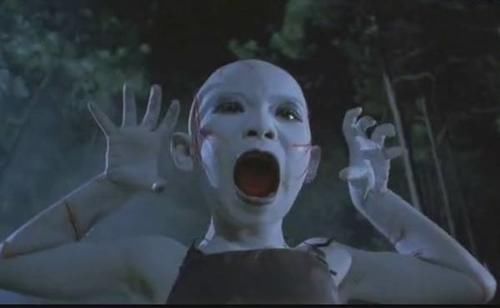 《新僵尸先生》,而事实上僵尸亦在戏中多番出现,但此片主体却是魔胎