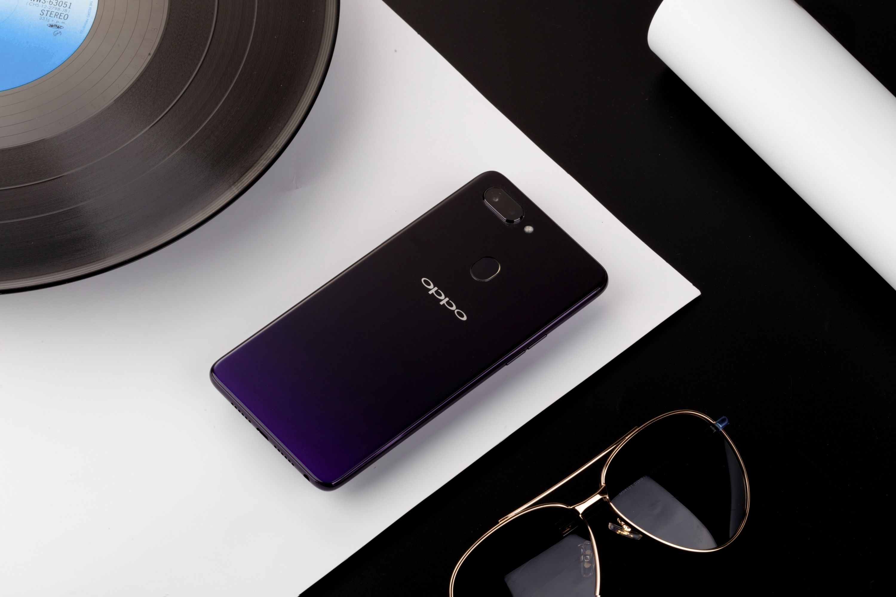 oppo r15星空紫图赏,玻璃渐变设计真的太美了