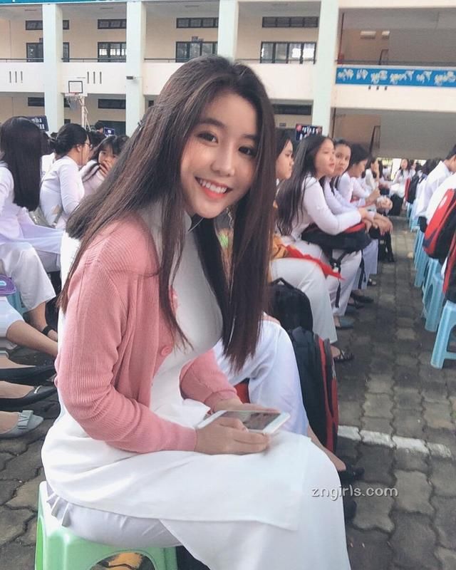 越南16岁美女高中生vo ngoc tran身高164,体重46公斤,三围92-59-95