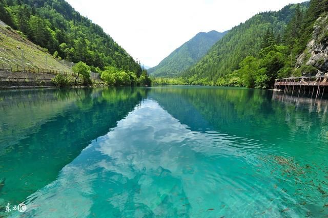 属牛吉利的山水图片,73年属牛招财微信图片 生肖牛 属牛的人,29号横财运挡不住,狂揽百万横财,钞票成堆,必能一夜