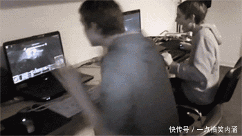 搞笑gif图:男人骚起来基本没女人啥事了