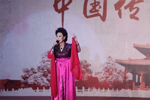 著名评剧演员,中国戏曲红梅大赛金奖获得者张秀云表演评剧《杨三姐