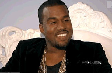 搞笑gif:妹子你口干就去倒杯水喝!在这里一味舔来舔去