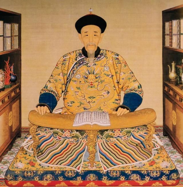"千古一帝"康熙皇帝,他妈生他时还是个幼女!
