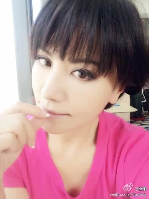 原来田丽的老公就是他,也是演员,小她14岁,2人同框照不可思议
