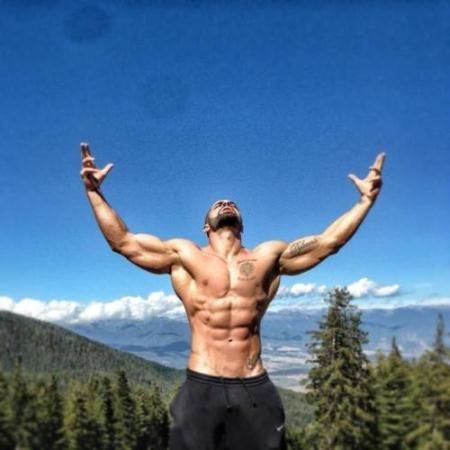 健身圈的2位肌肉男,同样叫拉扎尔,同样是健身界的肌肉