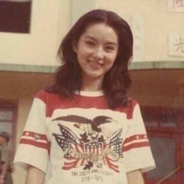 学生时代的林青霞,已经出演过多部电影.