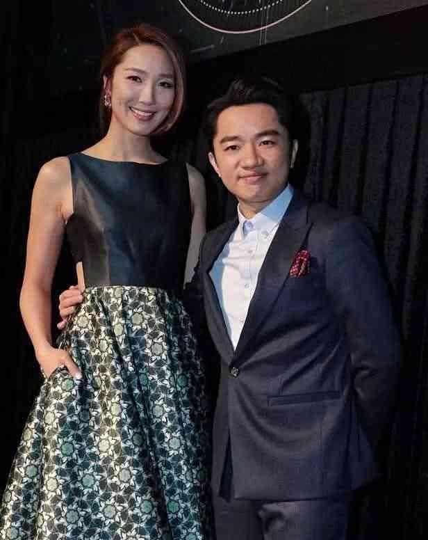 开娱乐圈的丑男配美女,个个艳福不浅,最后一张惊艳了我