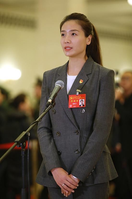 3魏秋月 魏秋月是女排中女神级别的球员,身材和颜值俱佳,还是一名十分